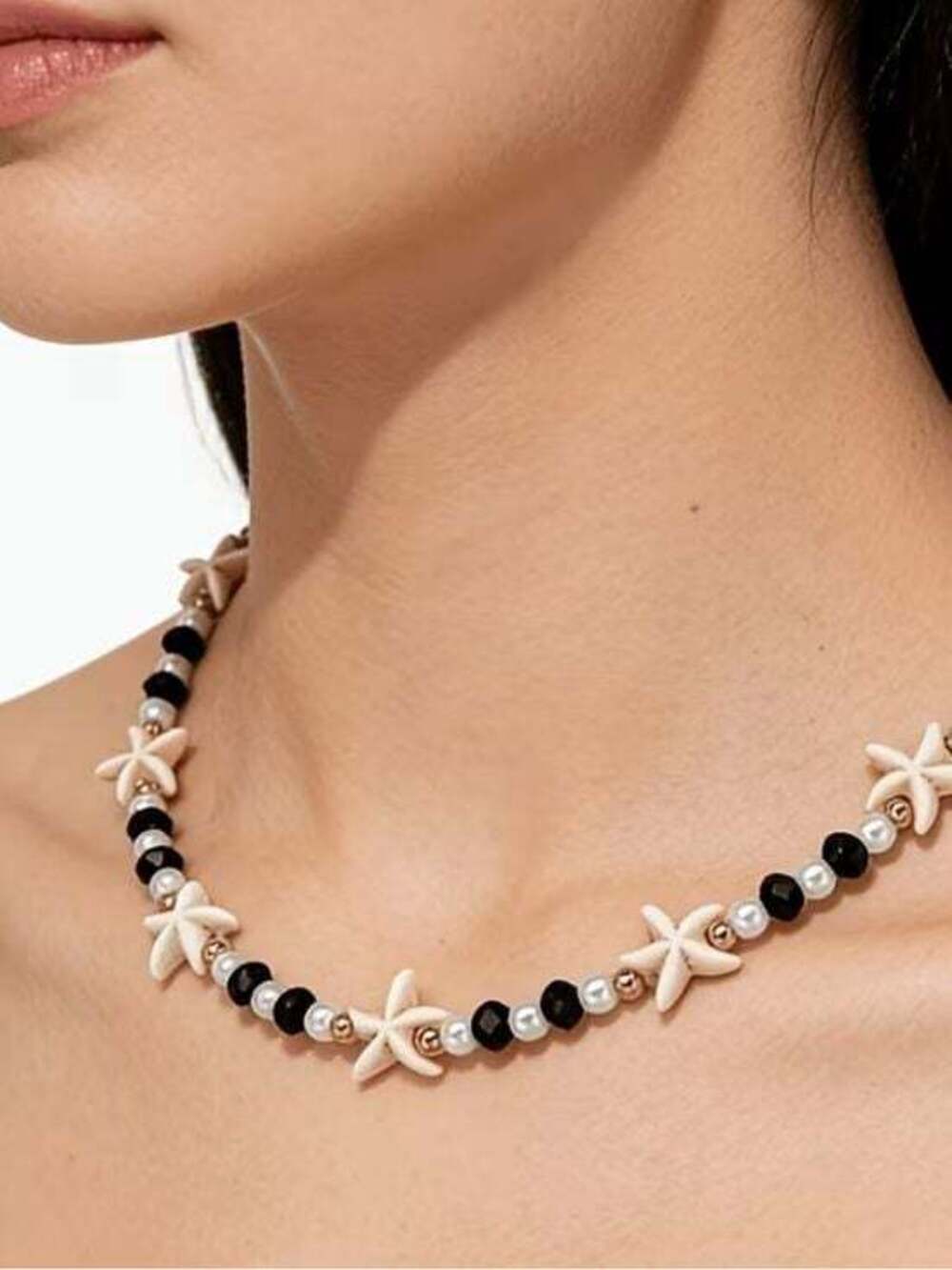 Shell Star Beaded Choker Necklace - Black & Cream